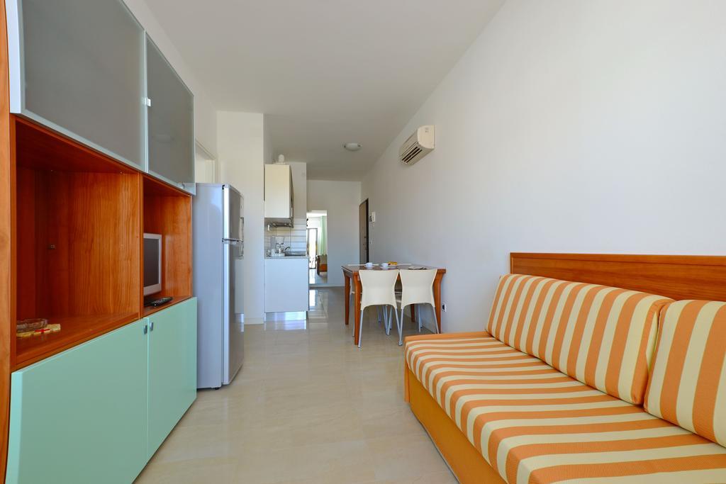 Residenza Verde リニャーノ・サッビアドーロ 部屋 写真