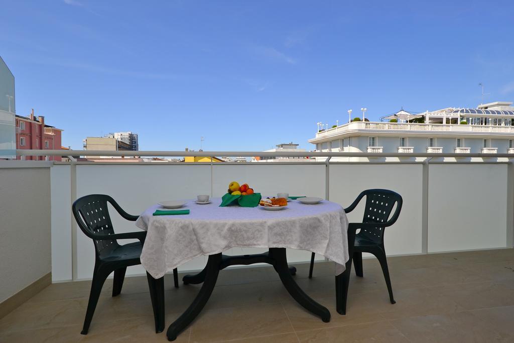 Residenza Verde リニャーノ・サッビアドーロ 部屋 写真