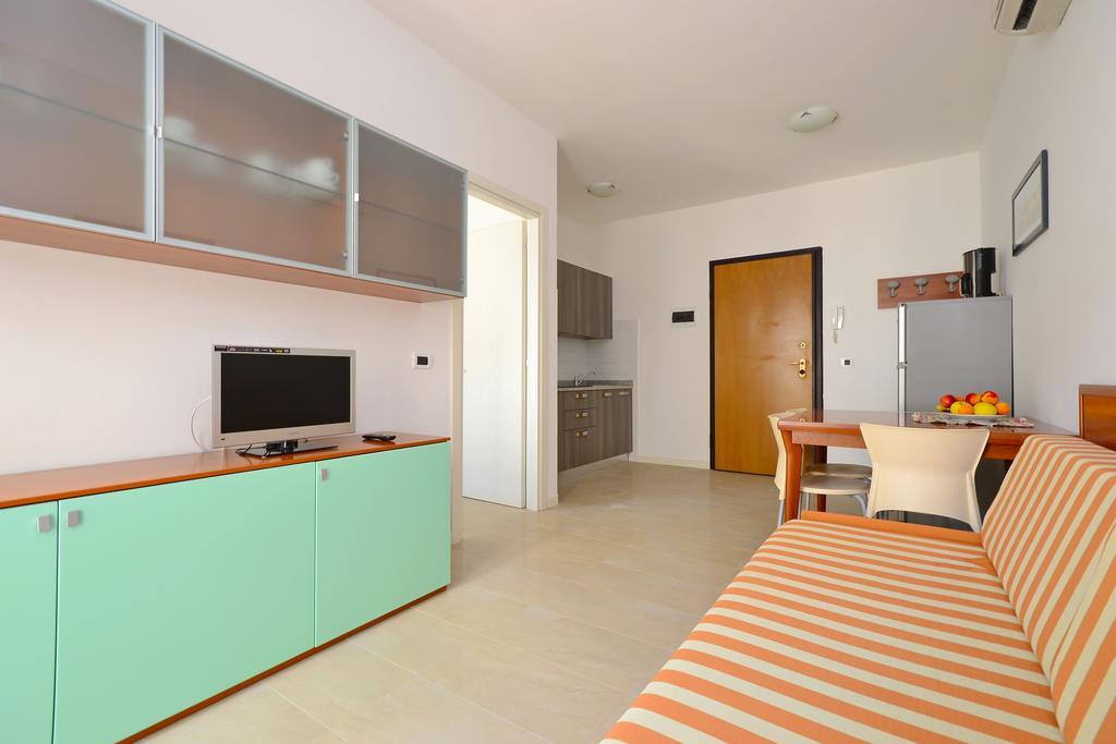 Residenza Verde リニャーノ・サッビアドーロ 部屋 写真
