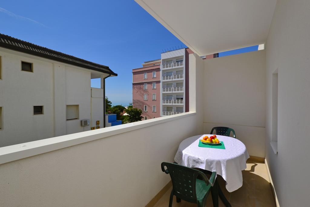 Residenza Verde リニャーノ・サッビアドーロ 部屋 写真